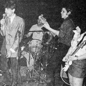 Beirut Slump photo provided by Last.fm