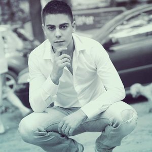 Ionut Lazari 的头像