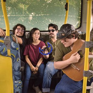 Hóspedes da Rua Rosa 的头像