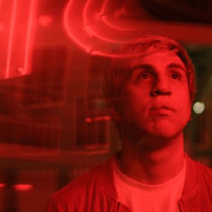 julien earle 的头像