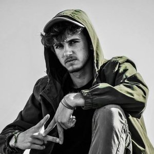 Avatar for L'August