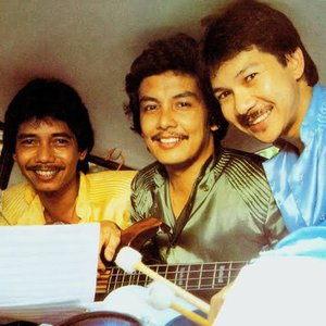 Apo Hiking Society için avatar