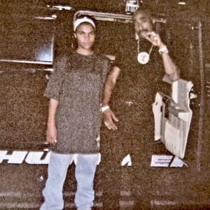 2Pac, Storm, Mutah, Michel'le 的头像