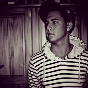 DJ Christopher 的头像