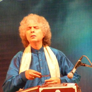 Pt.Shivkumar Sharma 的头像