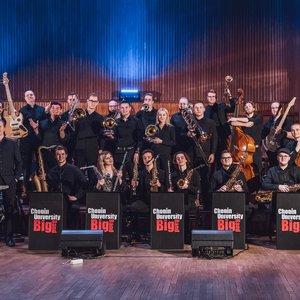 Chopin University Big Band 的头像