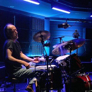 Toshiaki Ishizuka 的头像