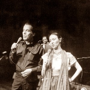 Amparo Ochoa y Óscar Chávez için avatar