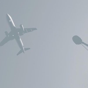 “Airport Symphony”的封面
