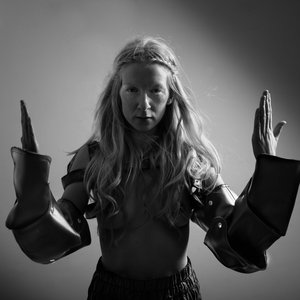 Avatar for iamamiwhoami, ionnalee