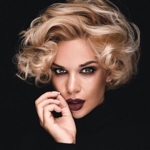 Samanta Tīna 的头像