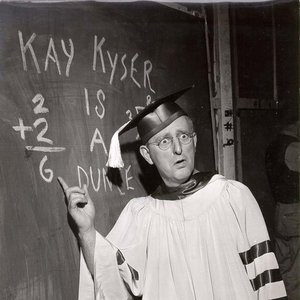 Bild för 'Kay Kyser and His Orchestra'