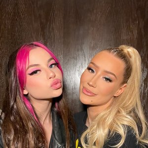 Iggy Azalea & Ellise のアバター