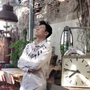 'You Xue-Shi' için resim