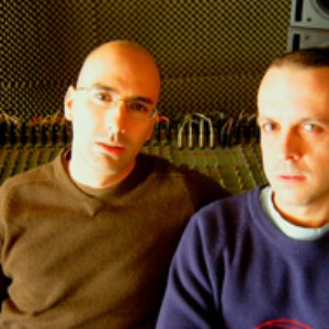 Chus & Penn 的头像