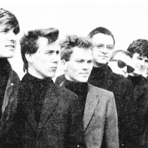 Family 5 photo provided by Last.fm