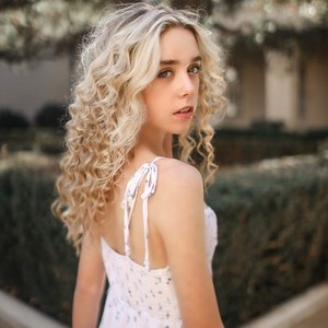 Jenna Davis için avatar