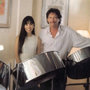 Greg and Junko MacDonald 的头像