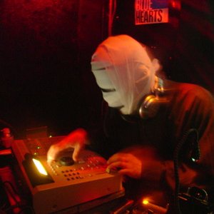 黒死病ギロチン 的头像