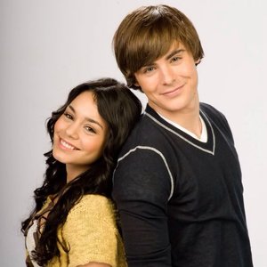 Troy & Gabriella Montez 的头像