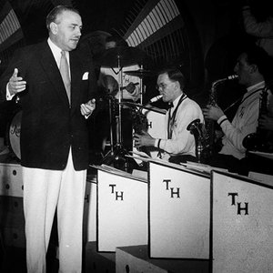 Ted Heath Orchestra 的头像