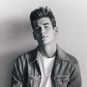 “Zach Seabaugh”的封面