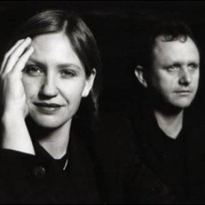 Melanie Oxley & Chris Abrahams 的头像