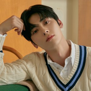 Hwang Min Hyun 的头像