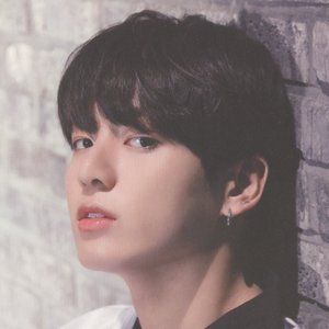 Imagem de '[입덕직캠] 방탄소년단 정국 직캠 4K ‘작은 것들을 위한 시 (Boy With Luv)’ (BTS JUNGKOOK FanCam)'