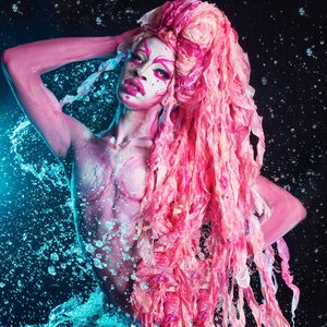 Yvie Oddly 的头像