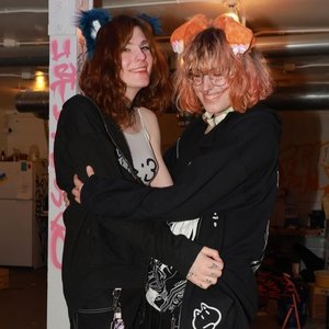 Astrid & Charloux 的头像