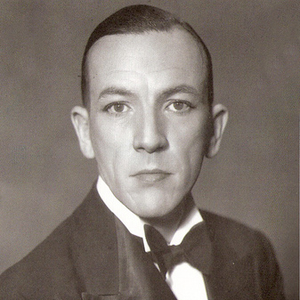 Noël Coward photo provided by Last.fm