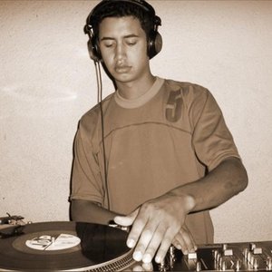 Victor Arias 的头像