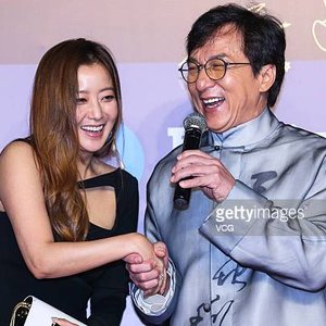 金喜善 的头像
