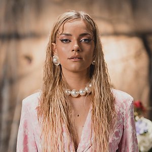 Natalie Balmix 的头像