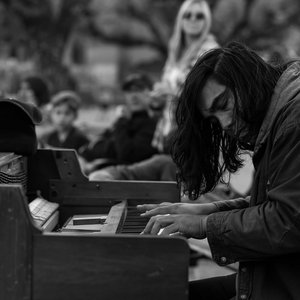 Изображение для 'Avant-garde black metal'