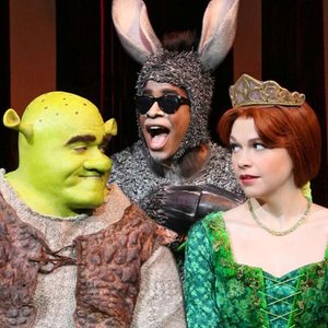 Daniel Breaker, Jennifer Cody, Sarah Jane Everman, Lisa Ho, Brian D'Arcy James, Sutton Foster 的头像