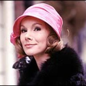 Susan Hampshire için avatar