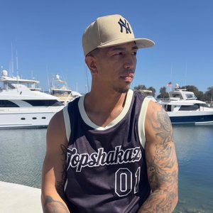 Topshakaz 的头像