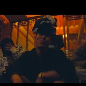 LIVE, SIK-K, PUNCHNELLO, OWEN OVADOZ, FLOWSIK 的头像