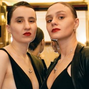 Rosalie. & Chloe Martini 的头像