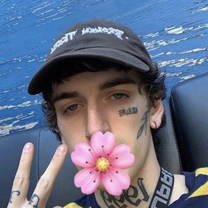 YUNG CENZ 的头像