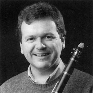 Concentus musicus Wien-Nicolaus Harnoncourt: Herbert Tachezi - harpsichord; Leopold Stastny - transverse flute; Alice Harnoncourt, Walter Pfeiffer - violin; Kurt Theiner - viola; Nikolaus Harnoncourt - tenor viola, cello 的头像