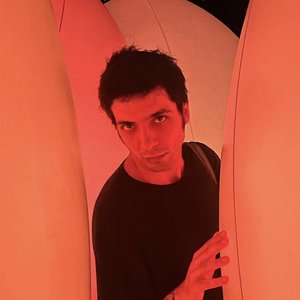 Dj Strawberry 的头像