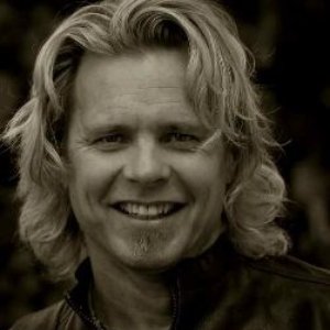 “Jeffrey Steele”的封面