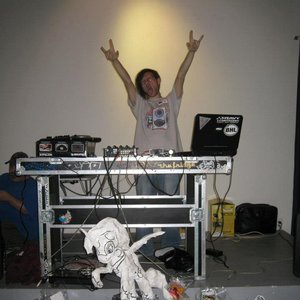 Sgt-Whip 的头像