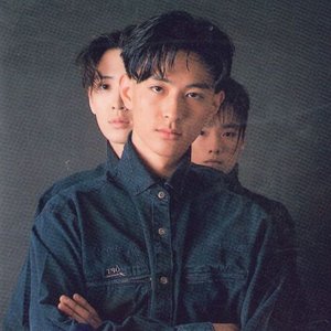 좌회전 的头像
