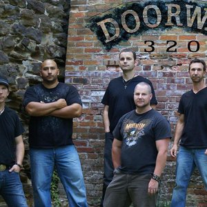 Doorway320 のアバター