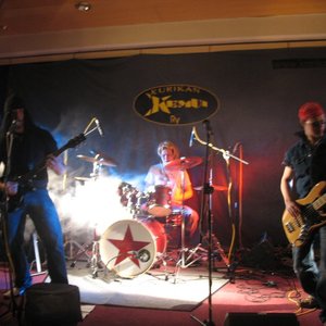 The Three hounds 的头像