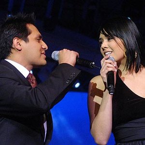 Yuridia y Tony 的头像